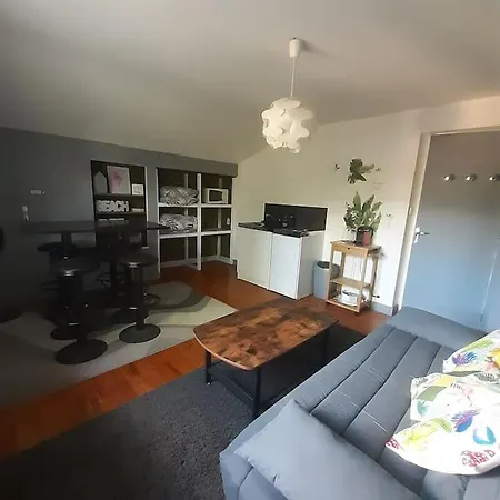 Appartement Dans Maison *
